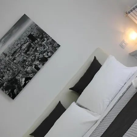 Airport - Palese 2 Bed & Breakfast *